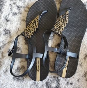 Ipamema Sandals